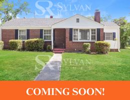 featured image of 2424 Paxton St