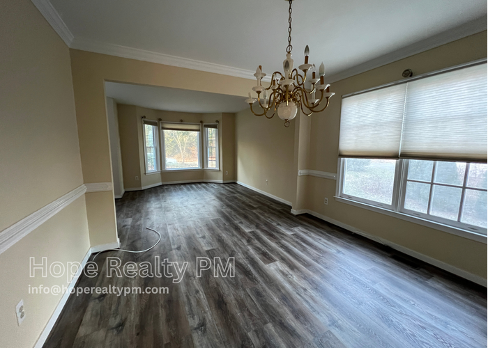 5303 Highberry Woods Rd - Photo 3 of 24