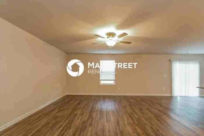 364 Gourd St - Photo 4 of 17