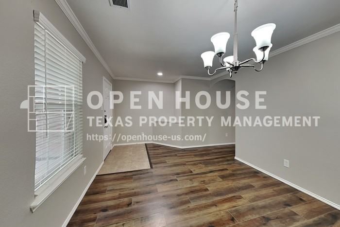 13204 Settlers Trl - Photo 5 of 23