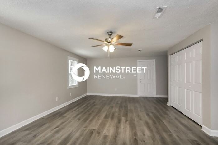 7943 Monfreya Ct - Photo 4 of 16