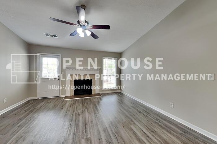 1430 Steve Ct - Photo 4 of 20