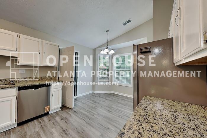 1430 Steve Ct - Photo 6 of 20