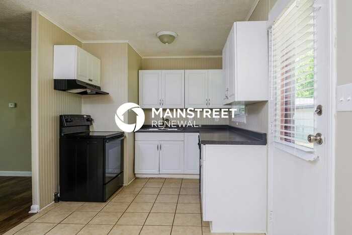 9905 Ponder Ln - Photo 5 of 16