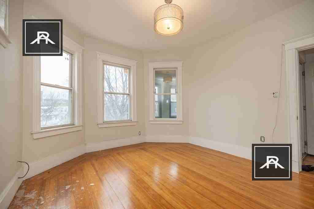 337 Allston St #2 - Photo 4 of 22