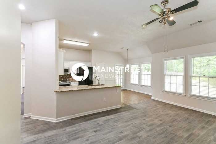 4227 Old Forest Rd - Photo 5 of 16