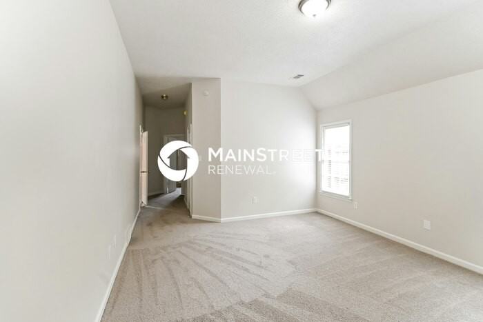 4227 Old Forest Rd - Photo 6 of 16