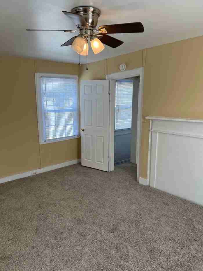 101 Washington St - Photo 7 of 8