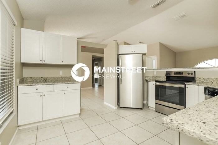 557 Oak Branch Cir - Photo 5 of 16