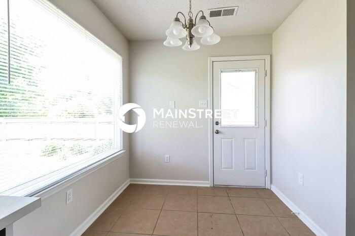 4410 Elysian Dr - Photo 6 of 17