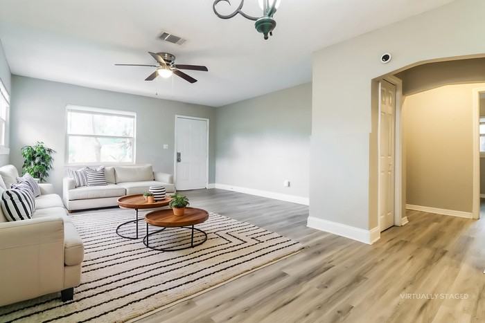 1161 Russell St - Photo 5 of 15