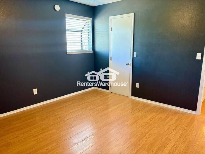 8225 Fairmount Dr #3-204 - Photo 7 of 15