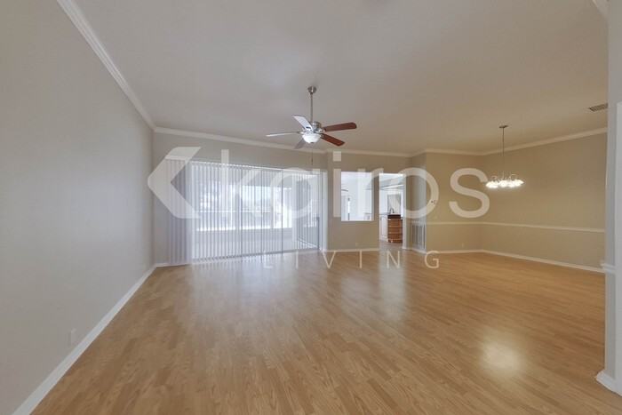 9275 Butler Blvd - Photo 5 of 36