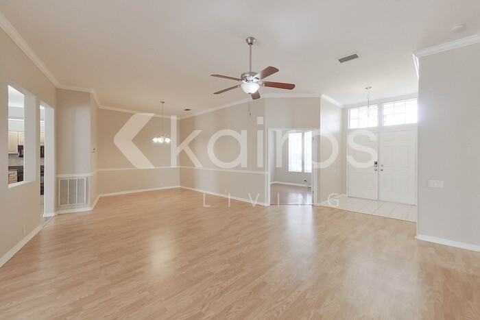 9275 Butler Blvd - Photo 6 of 36