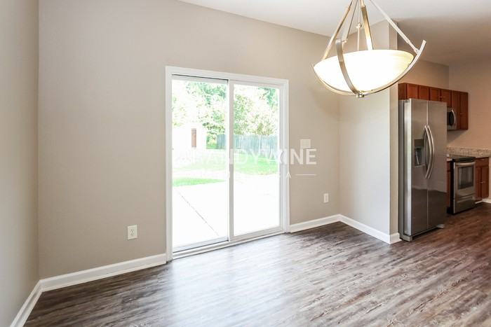 8950 Chalkstone Rd - Photo 5 of 20