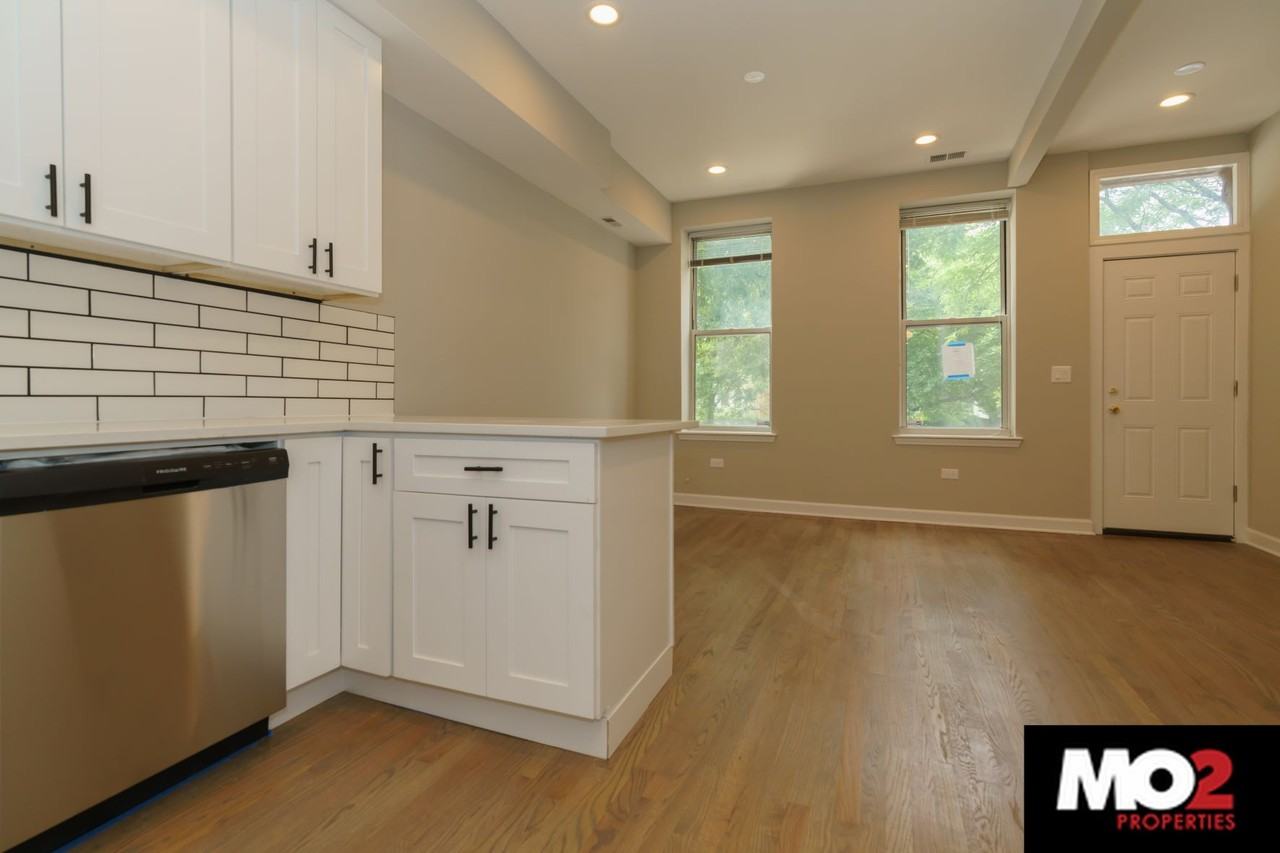 1649 N Paulina St #2F - Photo 4 of 11