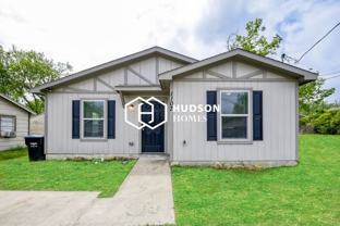 1107 Hemphill St - Photo 1 of 1