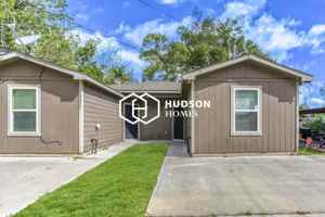 featured image of 8837 Crestview Dr #B