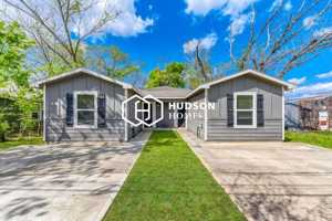 featured image of 4615 Redbud St #B