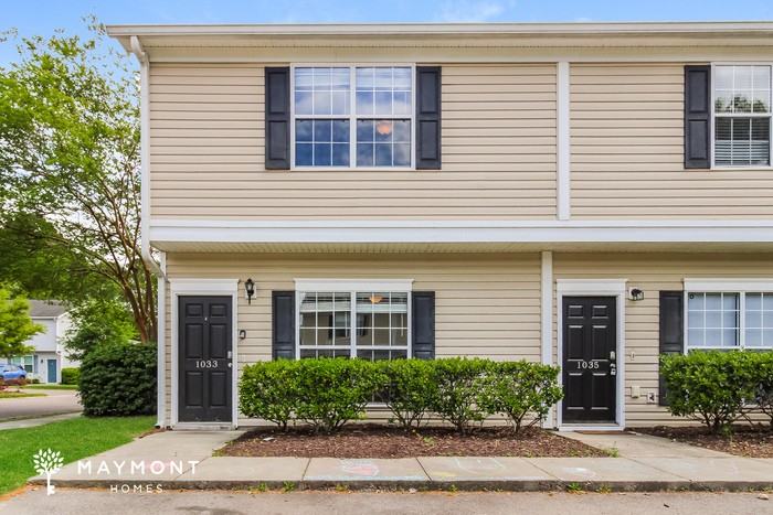 1033 Lexi Ct