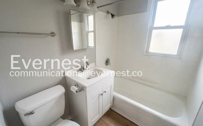 685 Valerie Ln - Photo 6 of 17