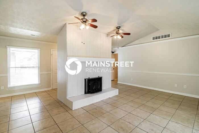 2173 Martin Way - Photo 5 of 18