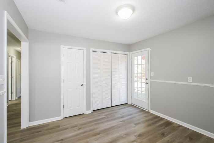 2368 Basswood Dr - Photo 4 of 11