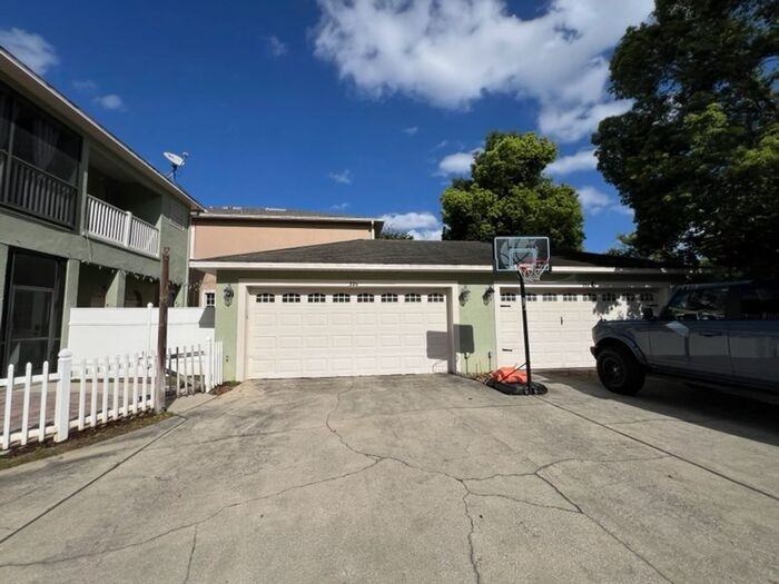 332 E Kaley St - Photo 3 of 16