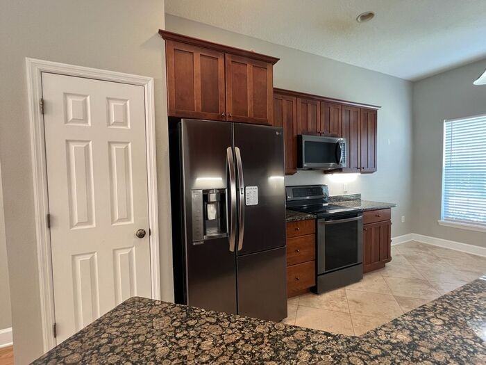 332 E Kaley St - Photo 6 of 16