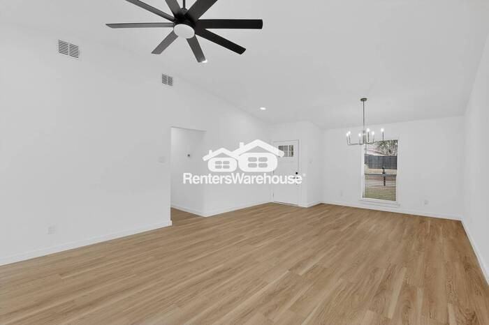 916 Harvest Glen Dr - Photo 4 of 42