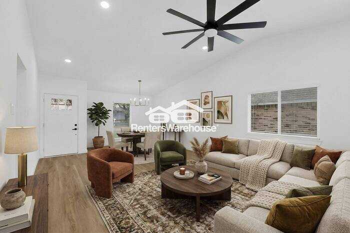 916 Harvest Glen Dr - Photo 6 of 42