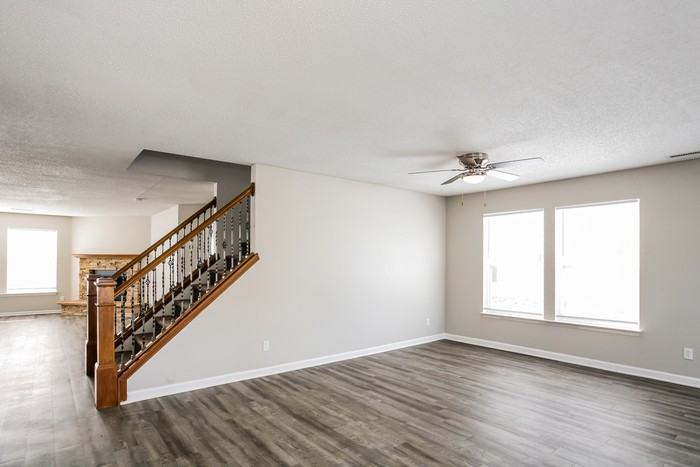 6367 Eastern Range Rd - Photo 3 of 10