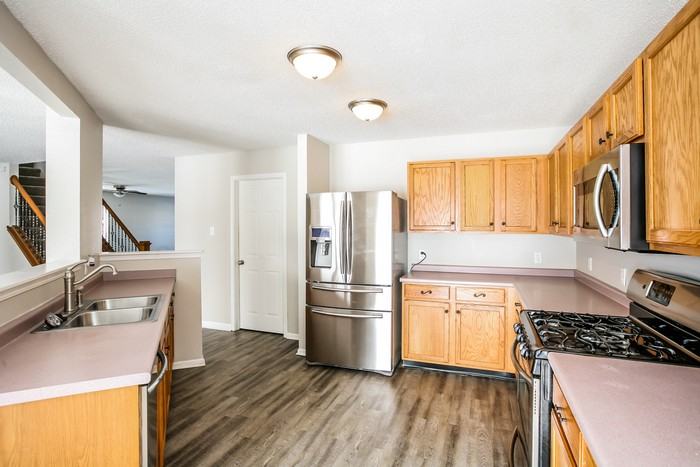 6367 Eastern Range Rd - Photo 4 of 10