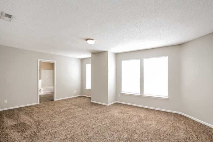 6367 Eastern Range Rd - Photo 6 of 10