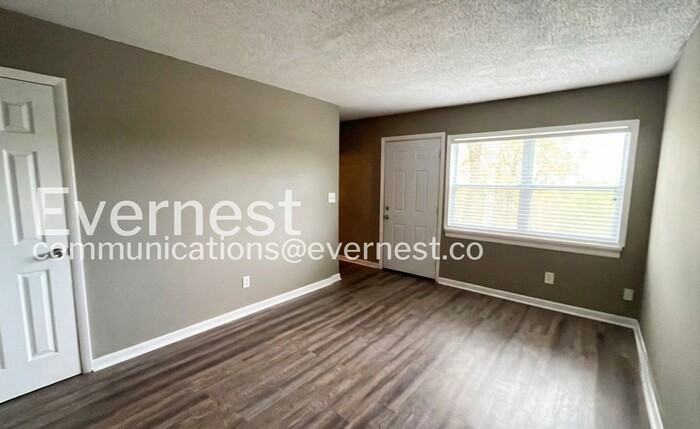 3340 Roadrunner Trl - Photo 4 of 20