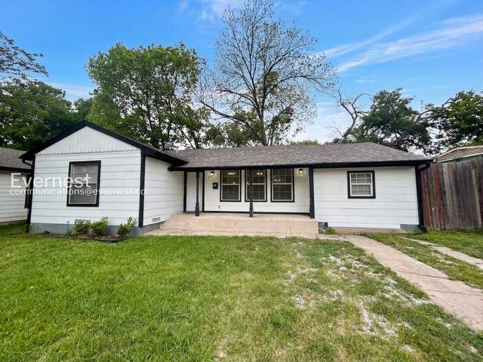 10425 Ferguson Rd - Photo 2 of 24