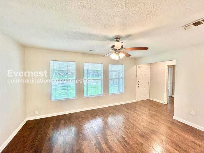 10425 Ferguson Rd - Photo 6 of 24