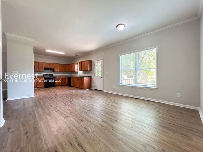 841 Ridge Ave Nw - Photo 4 of 31