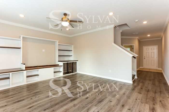 96 Bradford Lake Cir - Photo 3 of 16