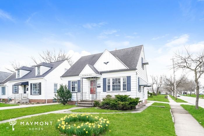 14100 Brunswick Ave - Photo 2 of 3