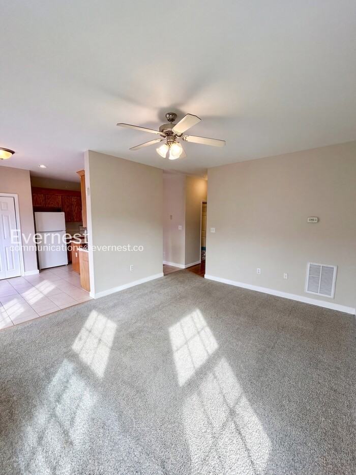 1713 Jacquelin St - Photo 4 of 27