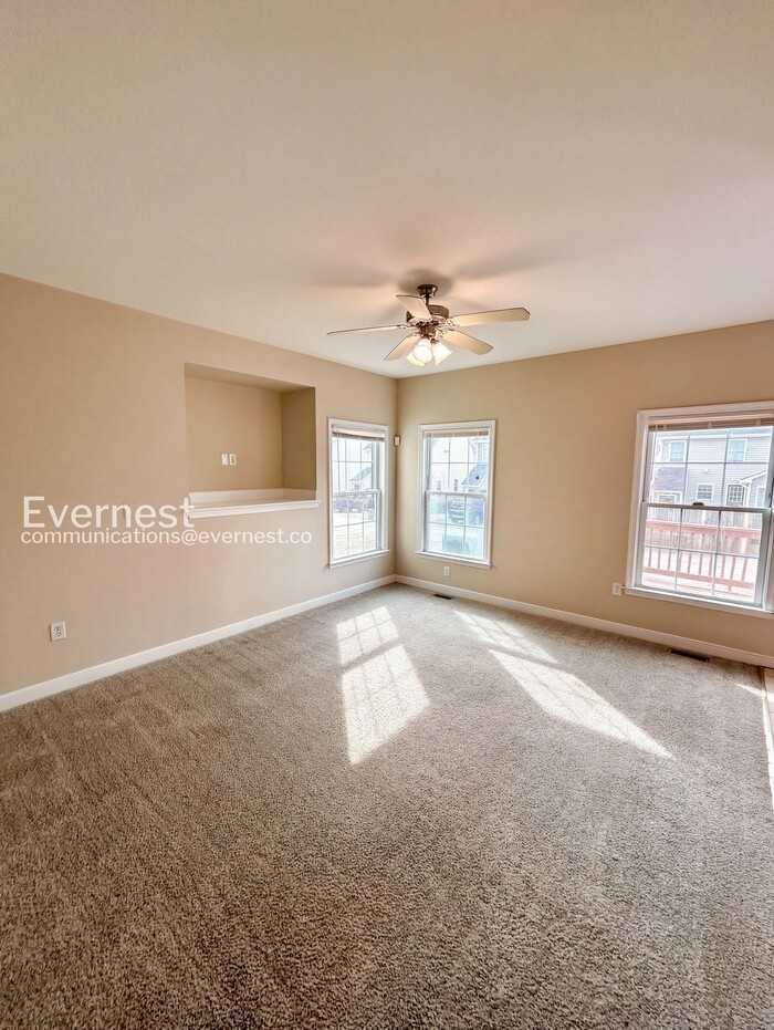 1713 Jacquelin St - Photo 5 of 27