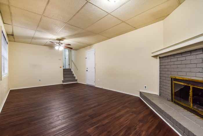 6192 Pine Bluff Ct - Photo 5 of 16