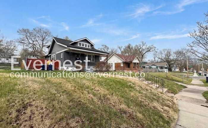 2242 E 70th St - Photo 2 of 26