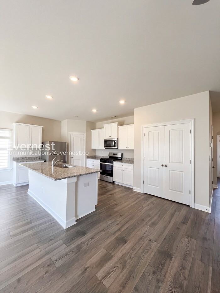 2344 Valverde Way - Photo 2 of 31