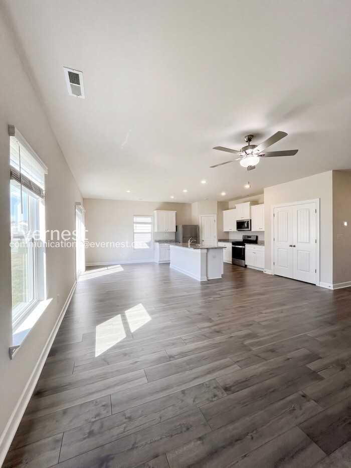 2344 Valverde Way - Photo 5 of 31