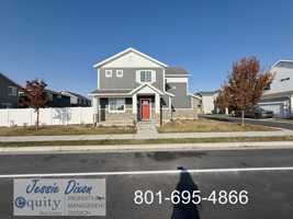 featured image of 1822 W Parkview Dr