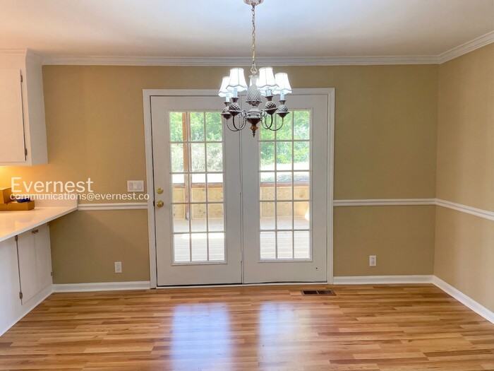 1203 Countryside Rd - Photo 6 of 26