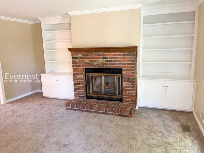 1203 Countryside Rd - Photo 7 of 26