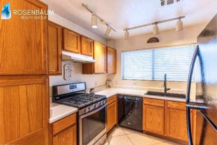 329 S 161st Ln - Photo 3 of 8